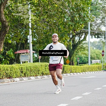 Runner Photo 8403554