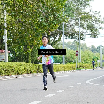 Runner Photo 8403558
