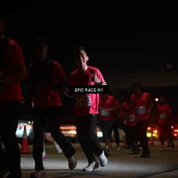Runner Photo 8403573