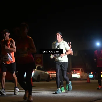 Runner Photo 8403648