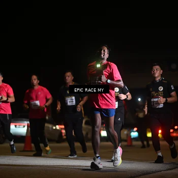 Runner Photo 8403711