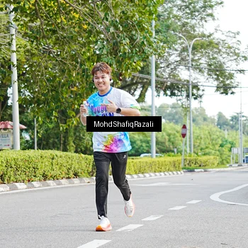 Runner Photo 8403731