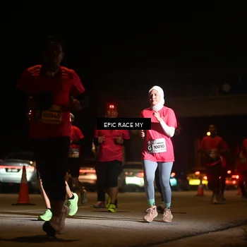 Runner Photo 8403744