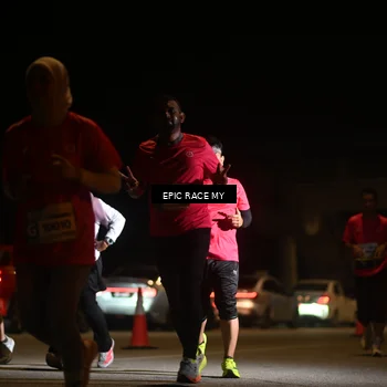 Runner Photo 8403751
