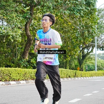Runner Photo 8403792