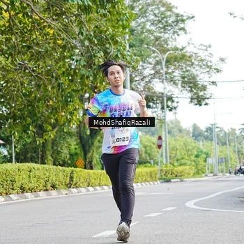 Runner Photo 8403823