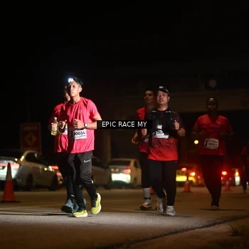 Runner Photo 8403845