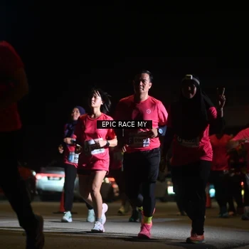 Runner Photo 8403876