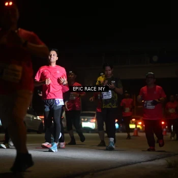 Runner Photo 8403886