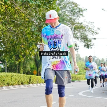 Runner Photo 8403887