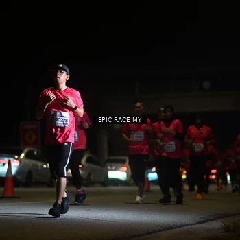 Runner Photo 8403901
