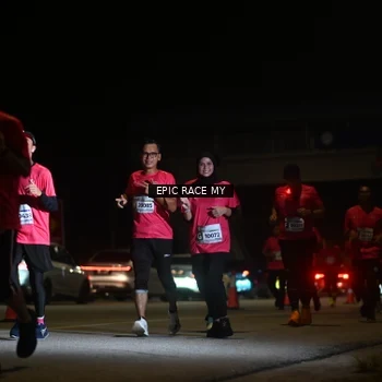 Runner Photo 8403903