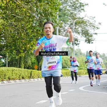 Runner Photo 8403905