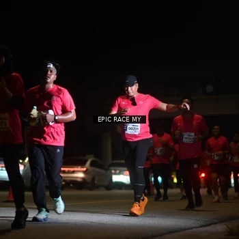 Runner Photo 8403910