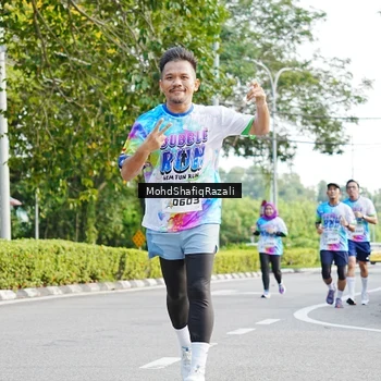 Runner Photo 8403913