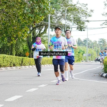 Runner Photo 8403914