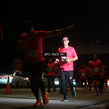 Runner Photo 8403918