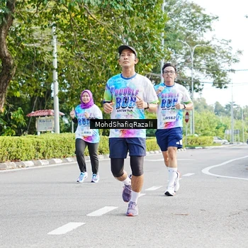 Runner Photo 8403940