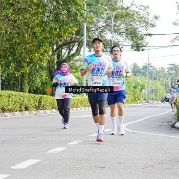 Runner Photo 8403946