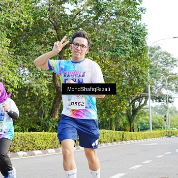Runner Photo 8403975