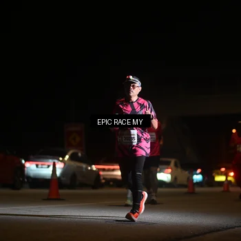 Runner Photo 8403983