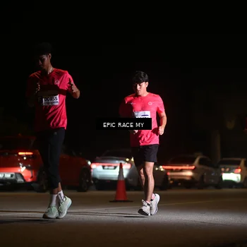 Runner Photo 8403994