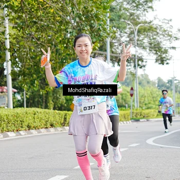 Runner Photo 8404005