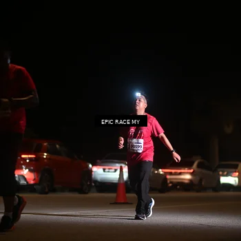 Runner Photo 8404022