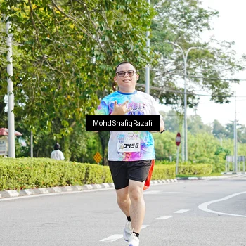 Runner Photo 8404051