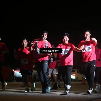 Runner Photo 8404059