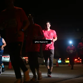 Runner Photo 8404063
