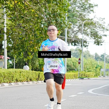 Runner Photo 8404085