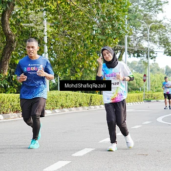 Runner Photo 8404103