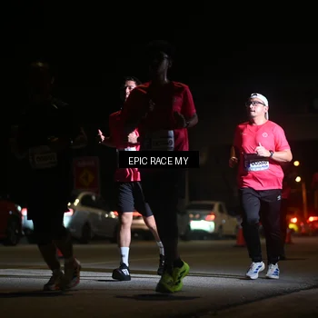 Runner Photo 8404110