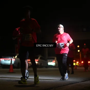 Runner Photo 8404111