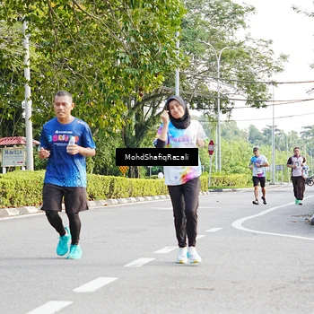 Runner Photo 8404115