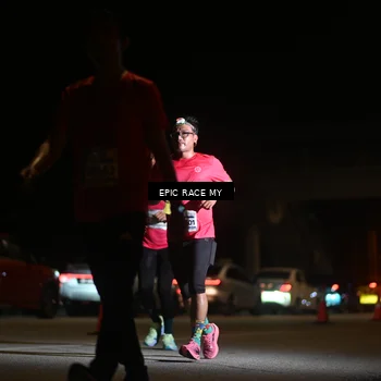 Runner Photo 8404123