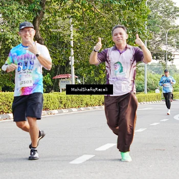Runner Photo 8404140