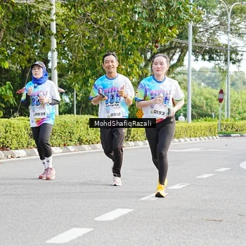 Runner Photo 8404257