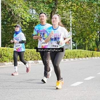 Runner Photo 8404262