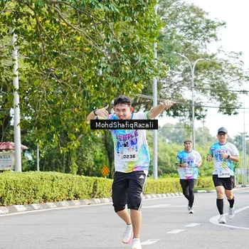 Runner Photo 8404266
