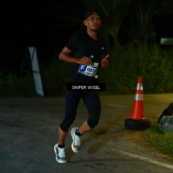 Runner Photo 8404278