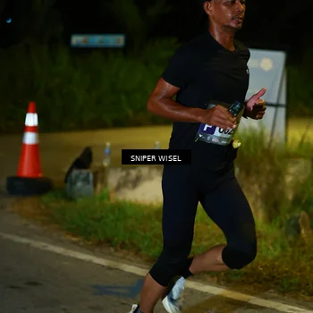 Runner Photo 8404289