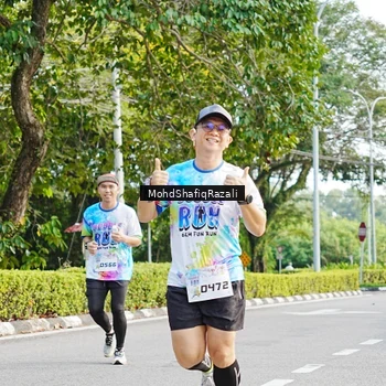 Runner Photo 8404304