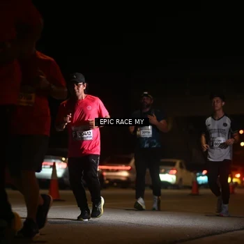 Runner Photo 8404335