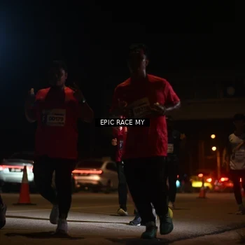 Runner Photo 8404336