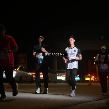 Runner Photo 8404338