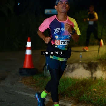 Runner Photo 8404373