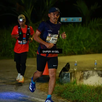 Runner Photo 8404442