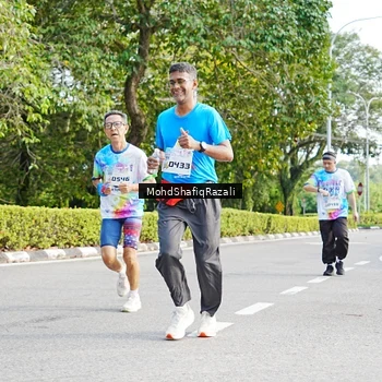 Runner Photo 8404483